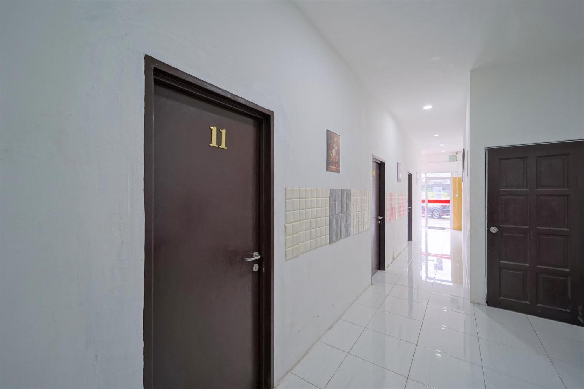 Oyo 89820 Sp Berlian Inn Сунгай Петани Екстериор снимка