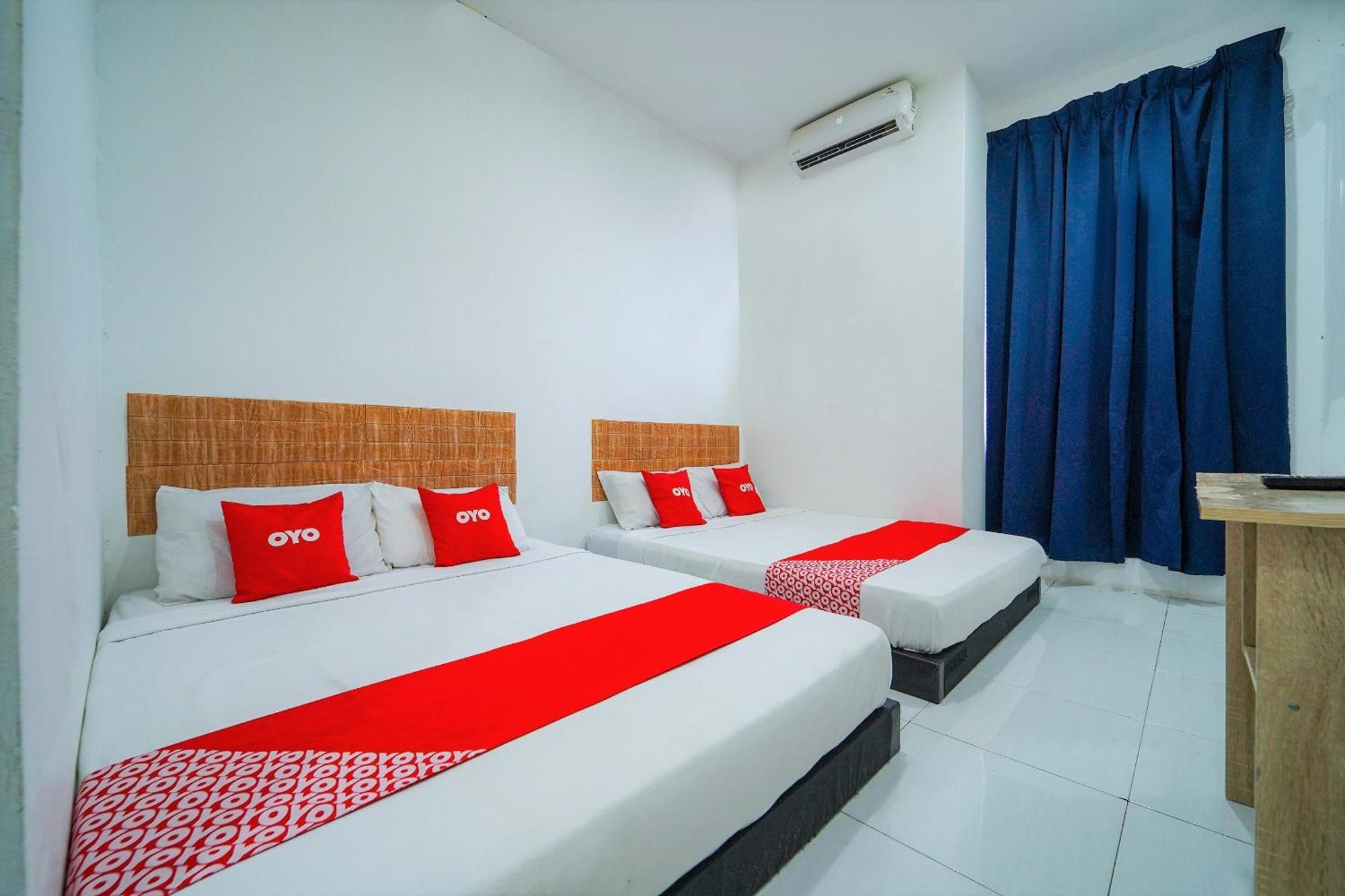 Oyo 89820 Sp Berlian Inn Сунгай Петани Екстериор снимка