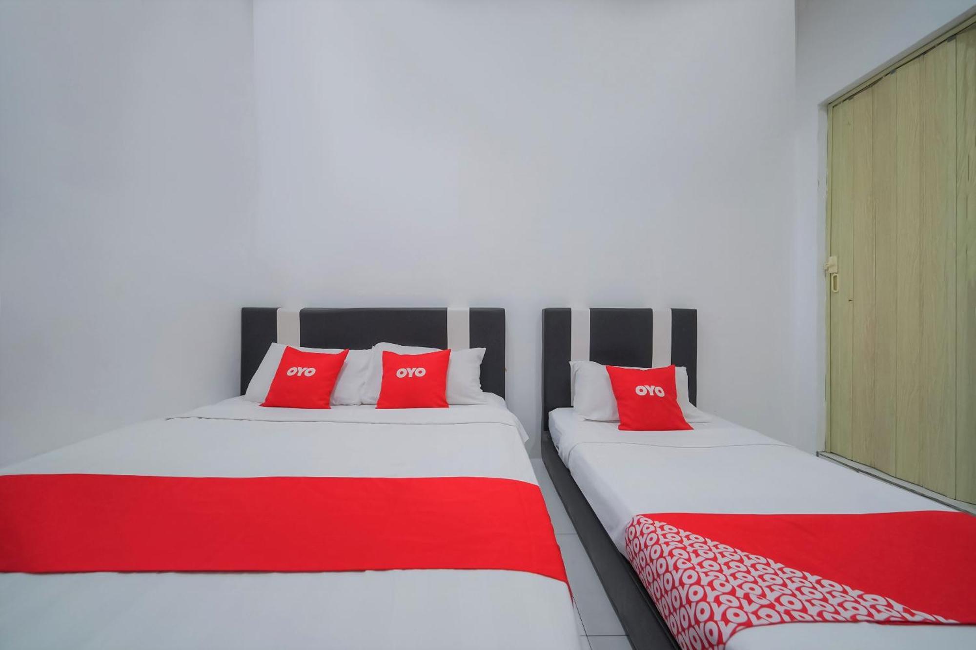 Oyo 89820 Sp Berlian Inn Сунгай Петани Екстериор снимка