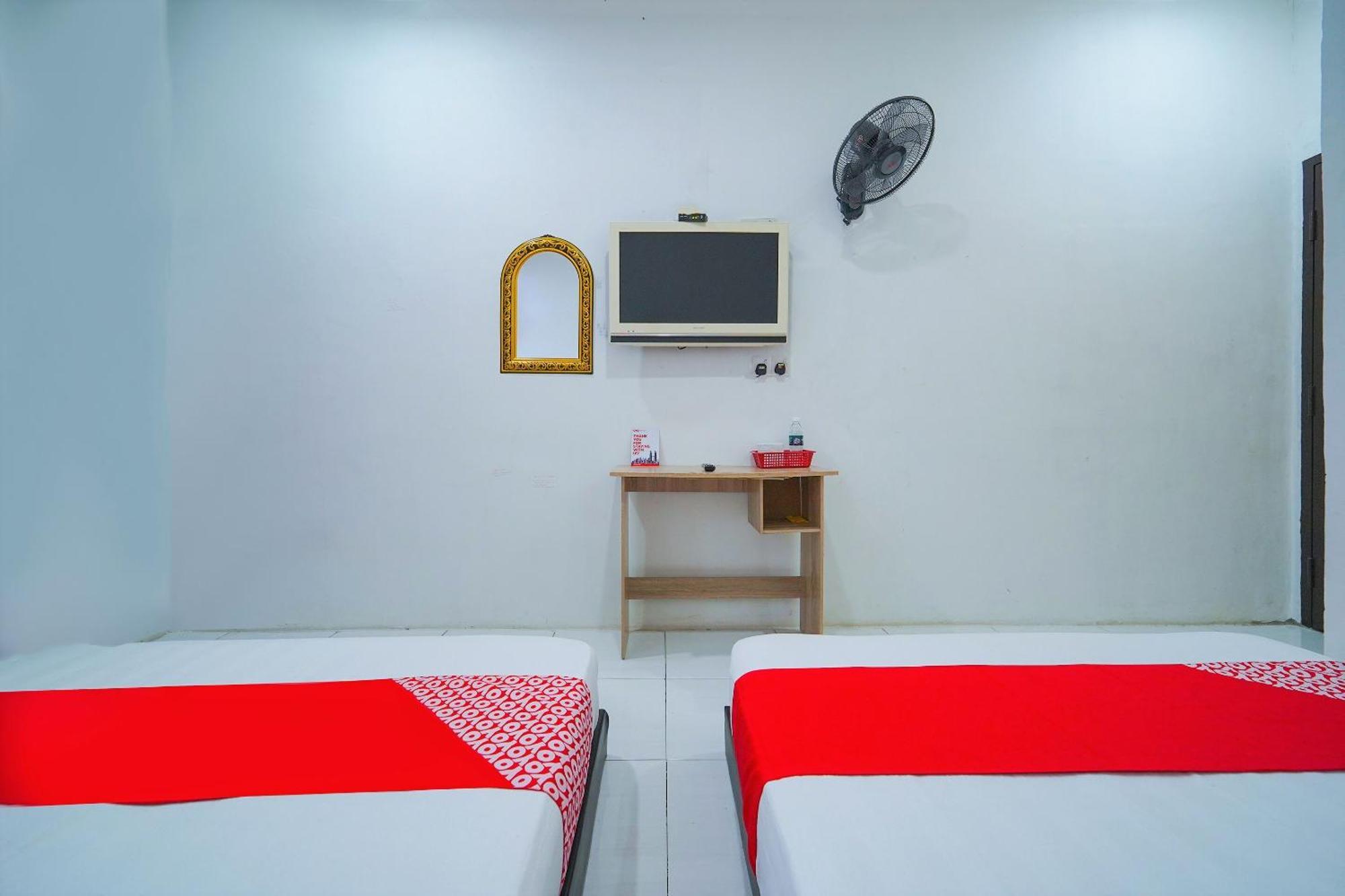 Oyo 89820 Sp Berlian Inn Сунгай Петани Екстериор снимка